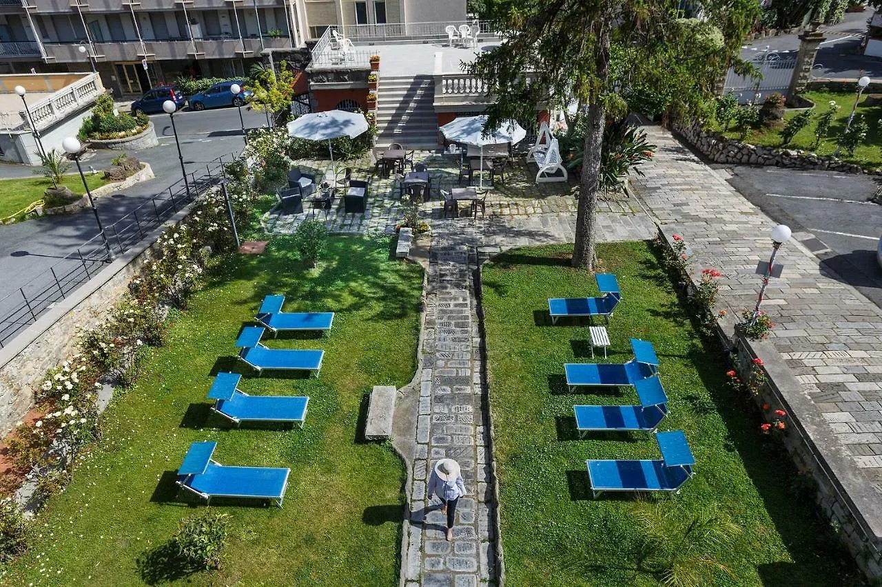**  Hotel Villa Maria Sanremo Itálie
